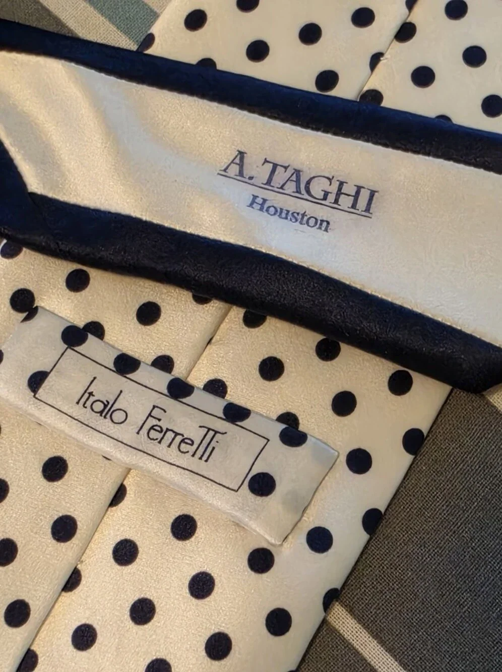 Italo Ferretti 100% Silk Necktie Mens Blue Polka Dot Hand Made in Italy